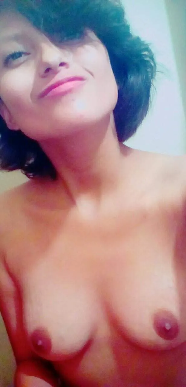 Sandy Queretana se saca las tetas para mi
