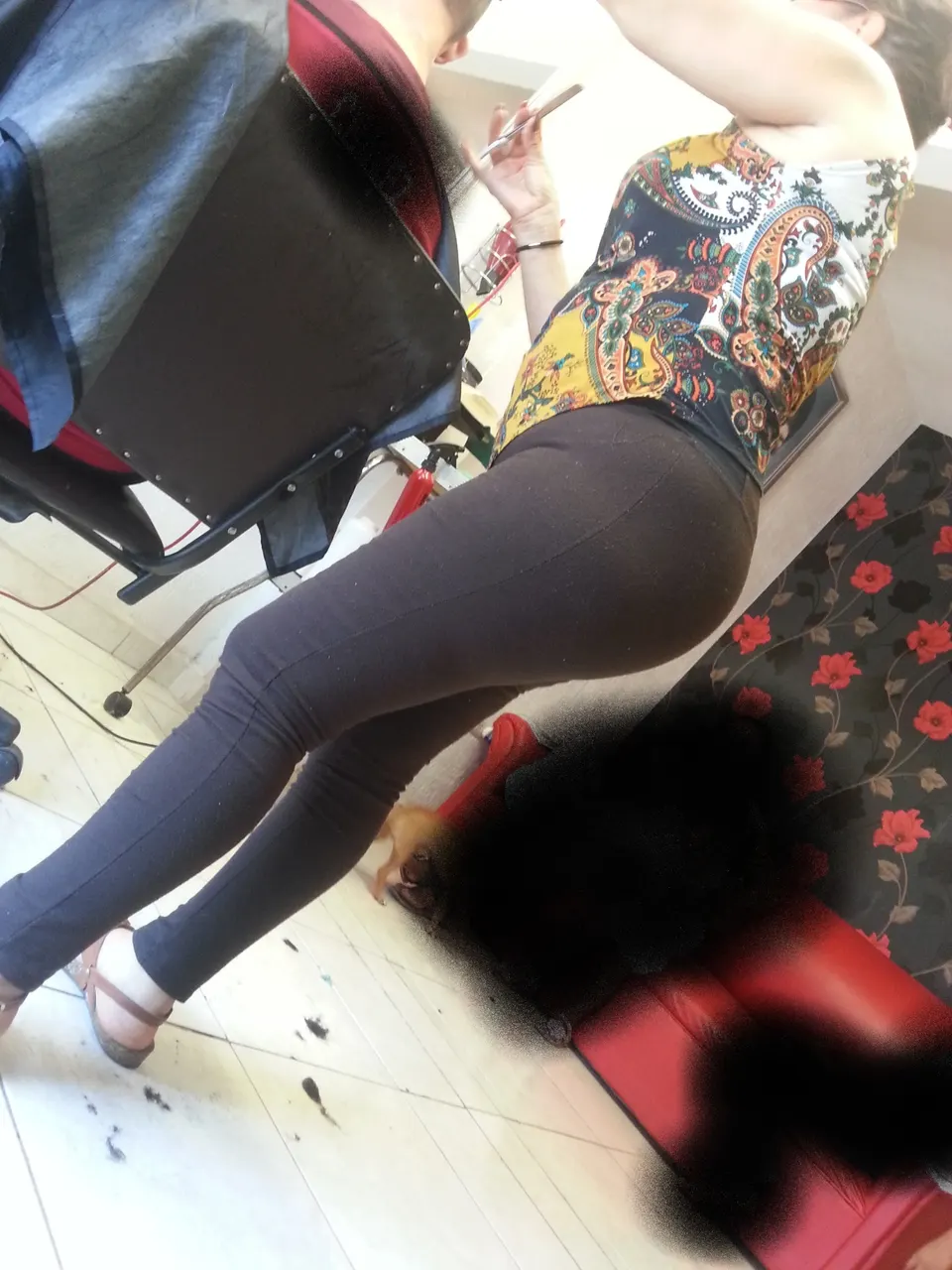 Una peluquera así (MILF)😍😍😍