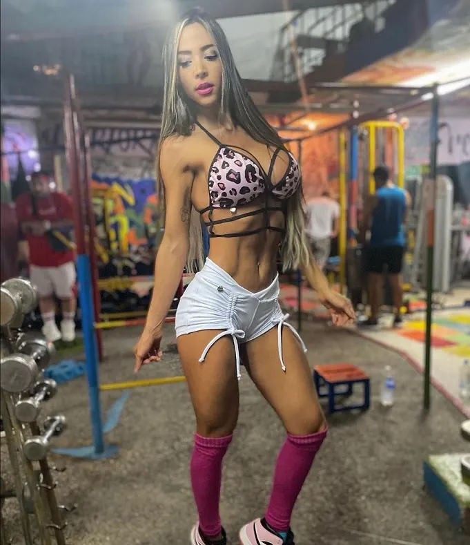 Una Sensual Y Bella Colombiana