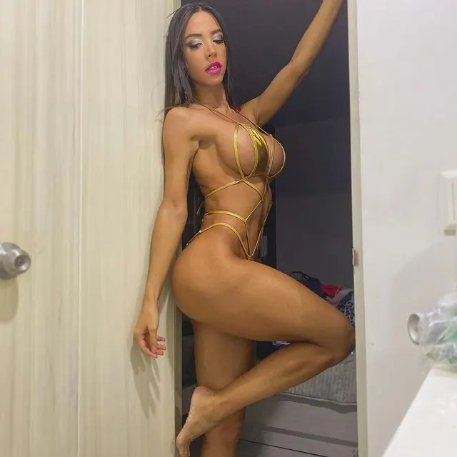 Una Sensual Y Bella Colombiana