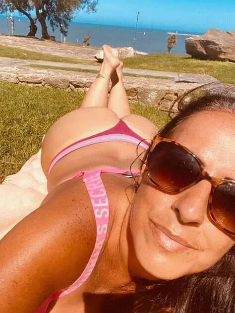 Vani muy mio,rica madura bien argenta