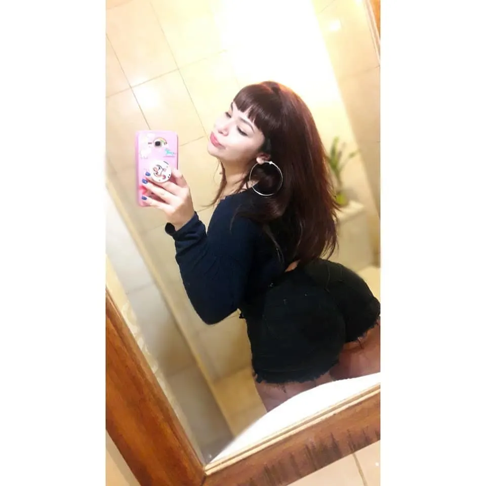 Hermosa gordita culona y tetona